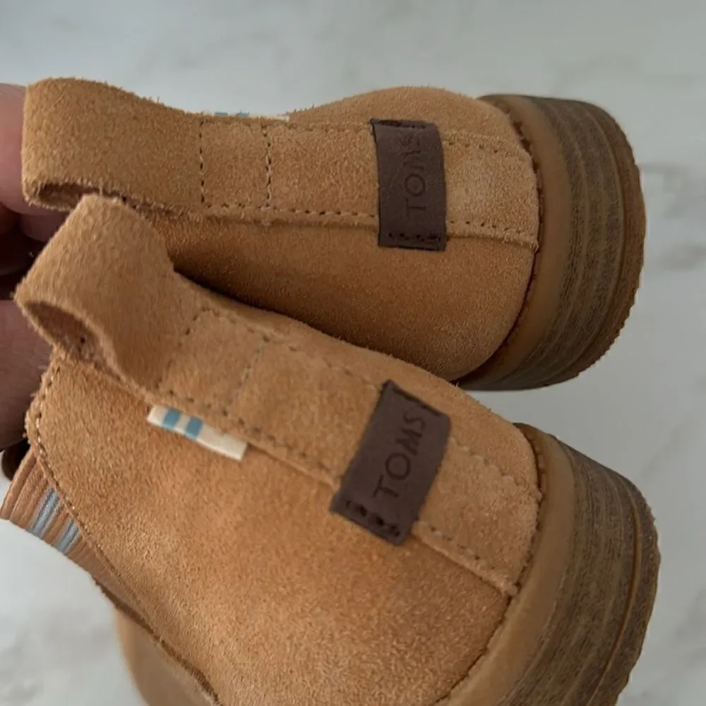 Toms Boots NWOT